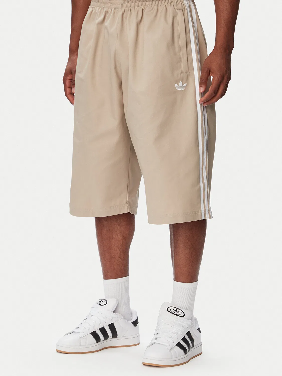 Мужские спортивные шорты свободного кроя Adicolor Twill Adidas, бежевый