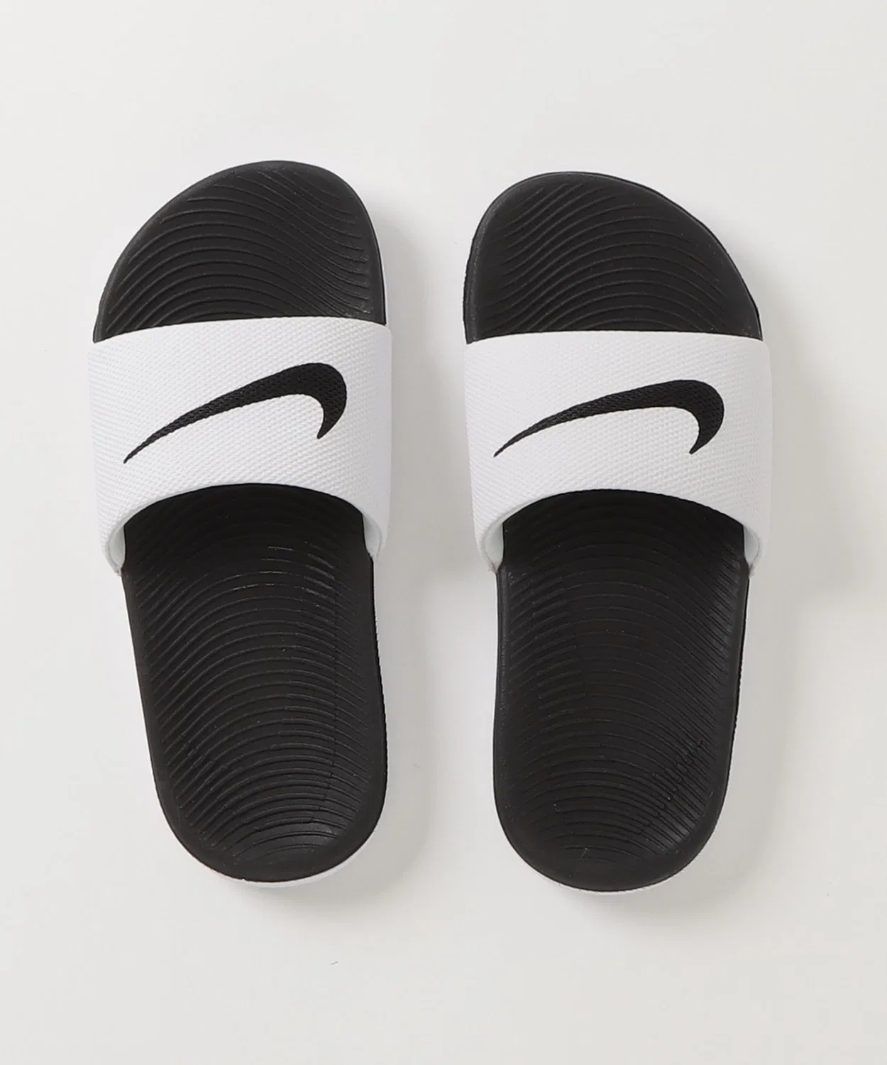 Детские сандалии-слайды Nike Kawa Slide, Белый/Черный — фото 4