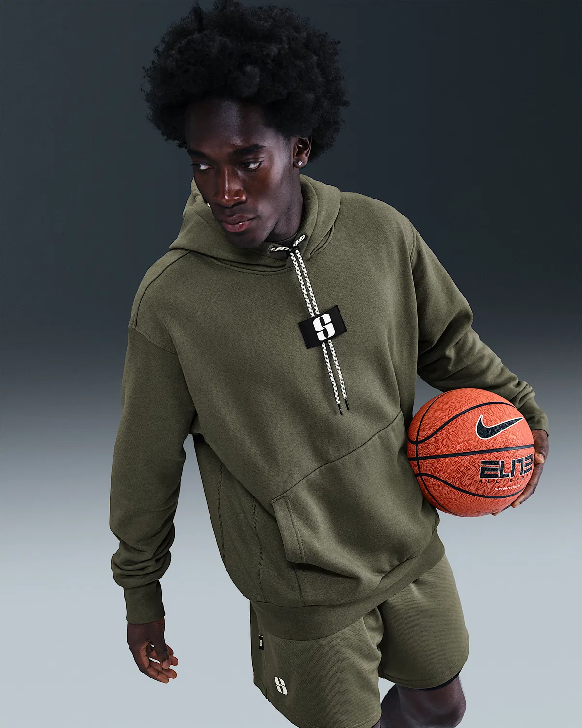 Флисовая баскетбольная худи Sabrina, Medium Olive/White — фото 3