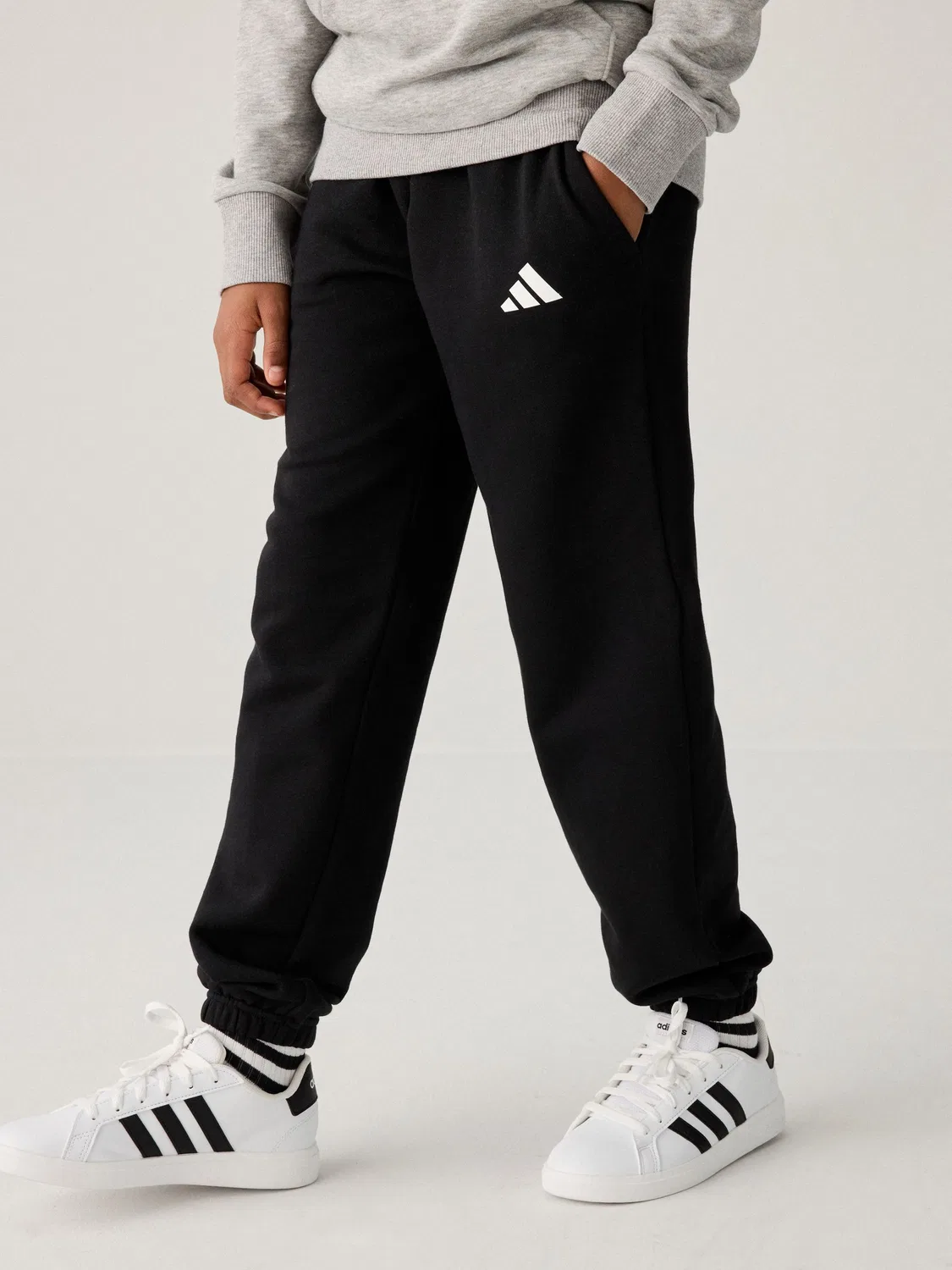 Джоггеры Essentials adidas, черный