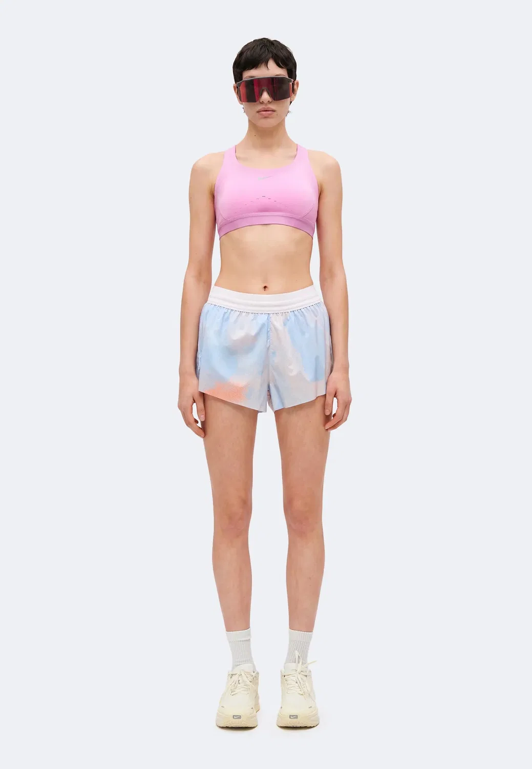 Swift - спортивные шорты Nike Performance, Royal Pulse/Bleached Lilac — фото 2
