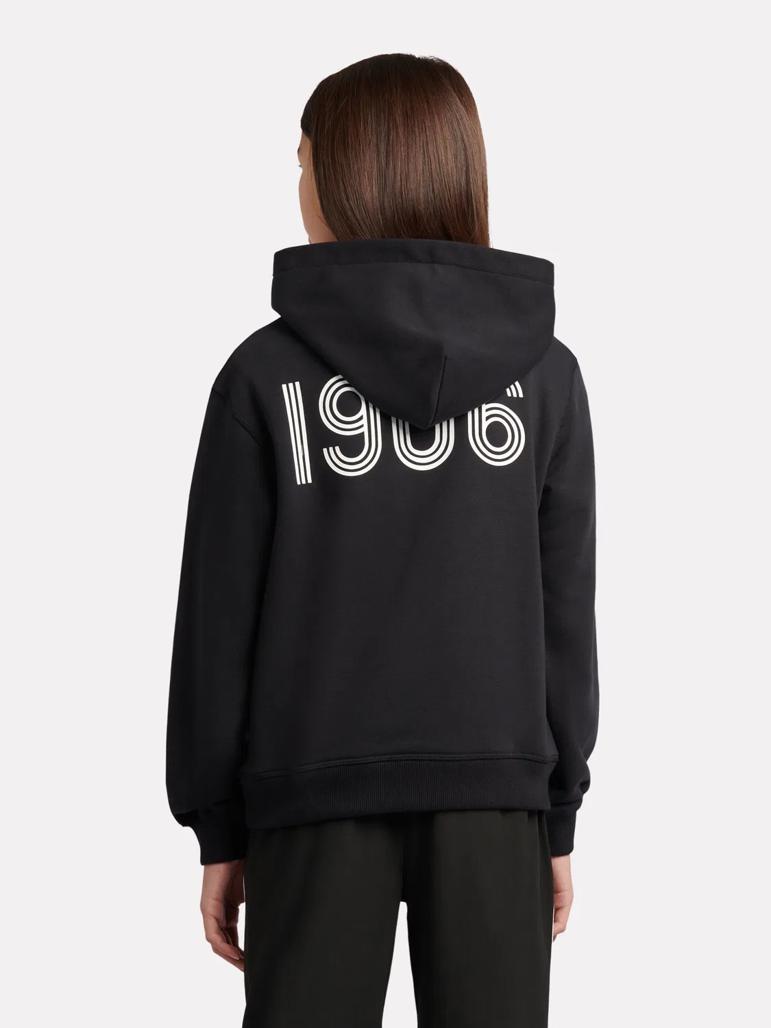 Худи черное New Balance 1906 Football Graphic — фото 3