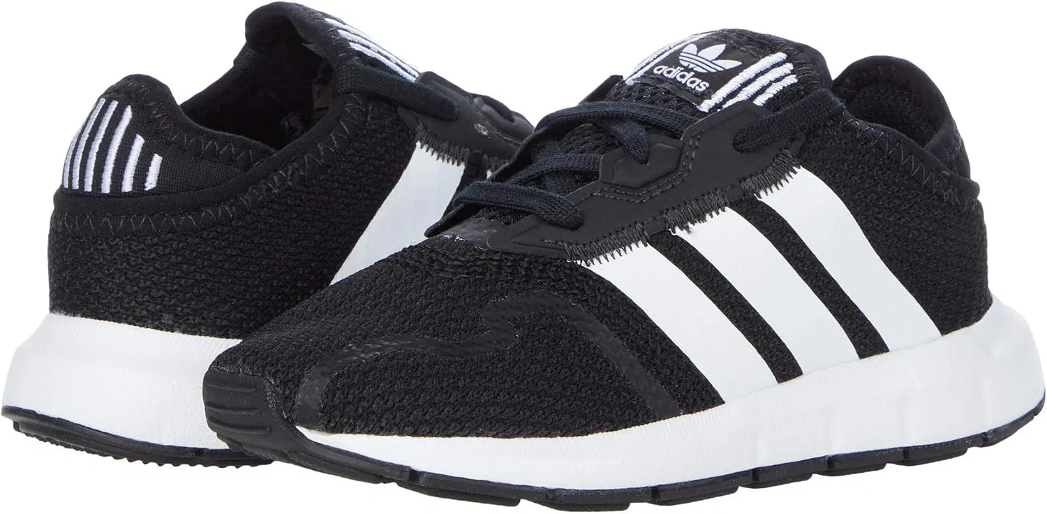 Детские кроссовки для мальчиков Swift ESS I adidas Originals, Core Black/Footwear White/Core Black — фото 2
