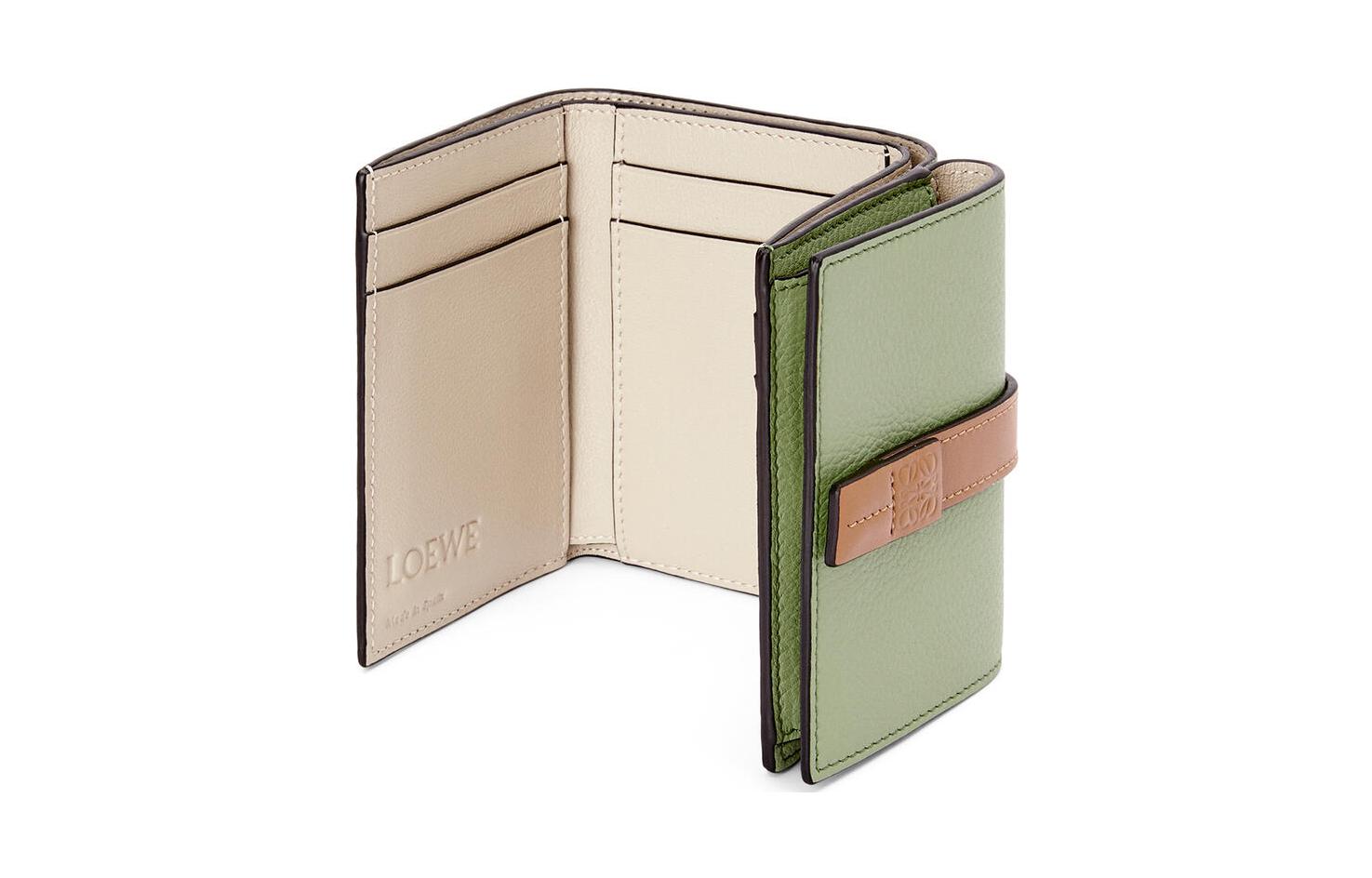 LOEWE Женский бумажник из мягкой телячьей кожи светло-зелёный с бежевым — фото 4