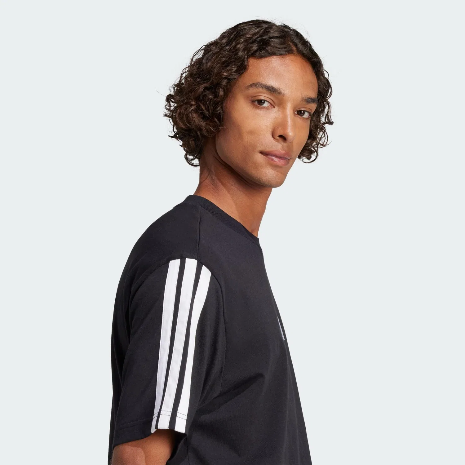 Мужская футболка с принтом Essentials 3-Streifen Single Jersey T-Shirt Adidas, Schwarz Weiss Schwarz — фото 4