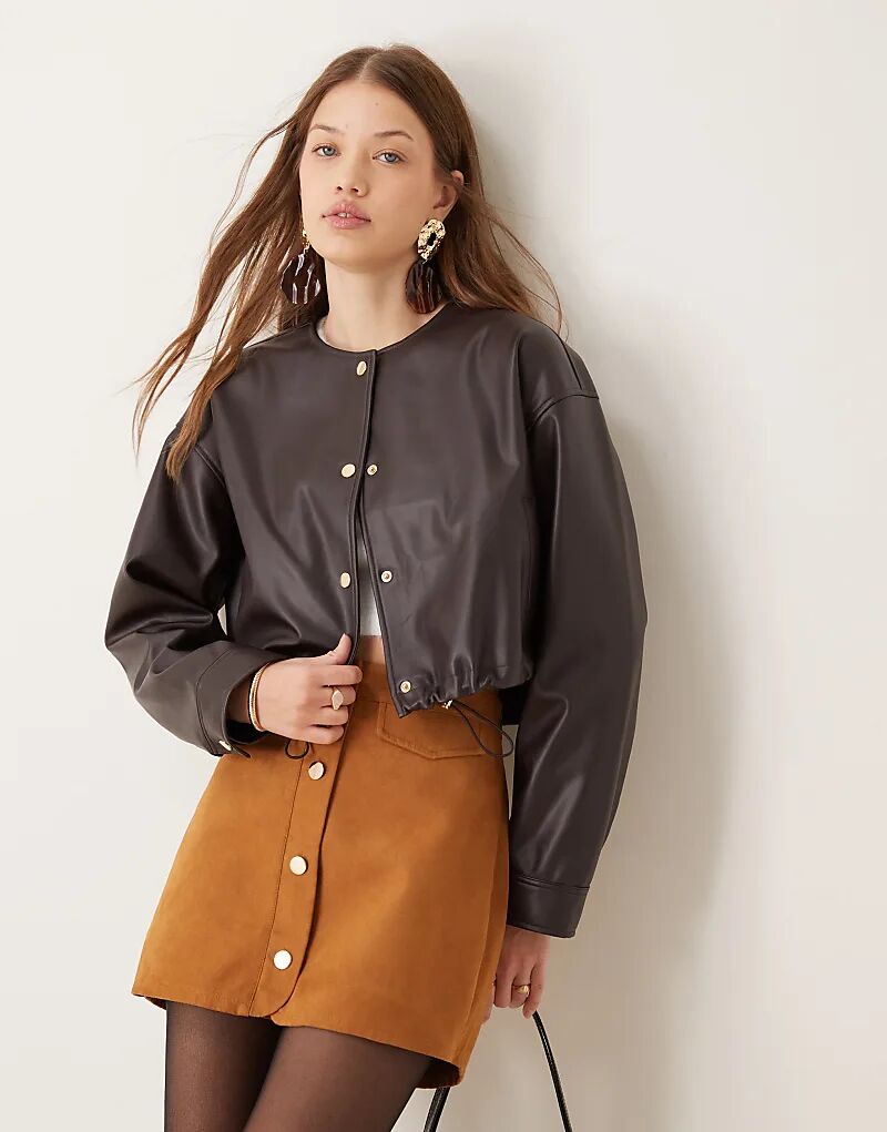 

Куртка из искусственной кожи без воротника коричневого цвета ASOS DESIGN