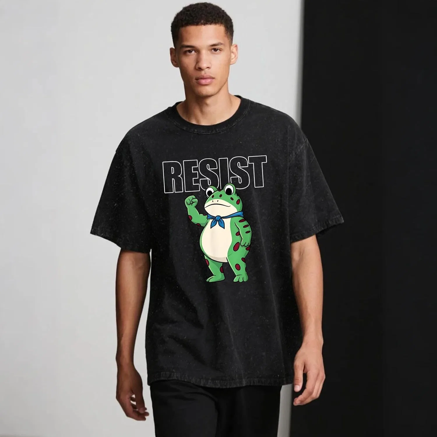 Мужская футболка с принтом лягушки Frogs Resist Shirt-004, Wash Black — фото 4