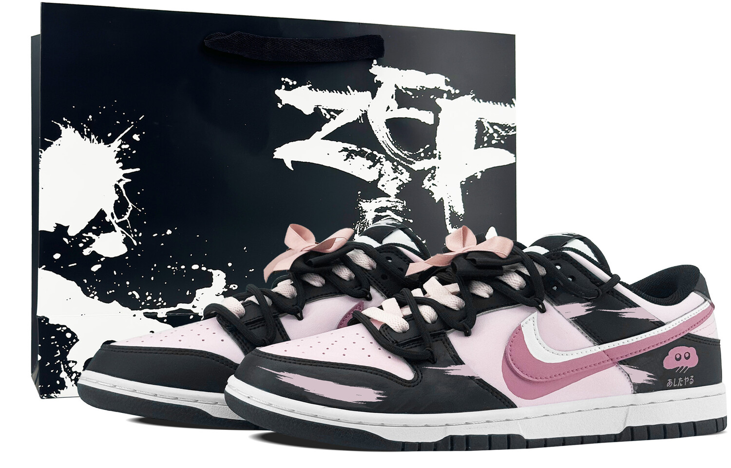 

Кроссовки Nike Dunk Skateboarding Shoes Women's Low-top Black/pink, черный