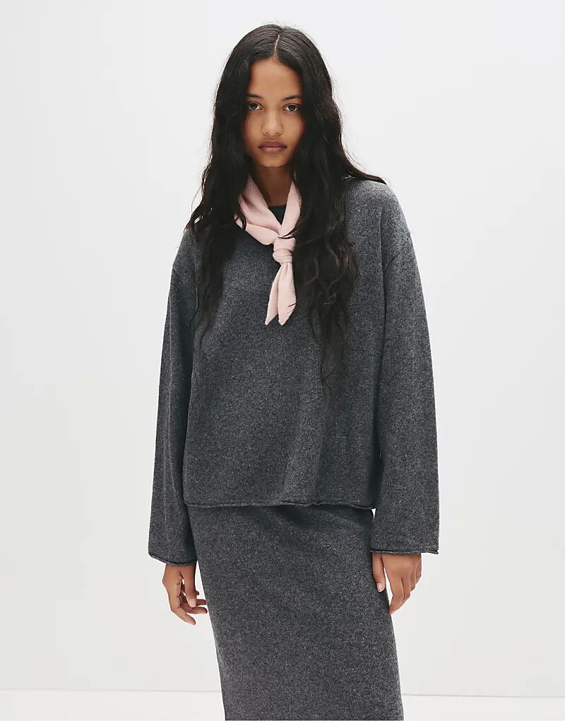 

Мягкая на ощупь футболка с длинным рукавом Pull&Bear, средне-серого цвета