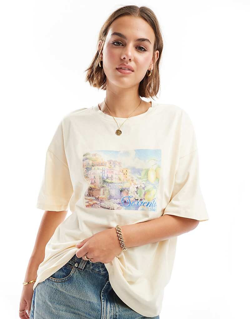 

Футболка оверсайз лимонного цвета с акварельным рисунком «Sorrento» ASOS DESIGN