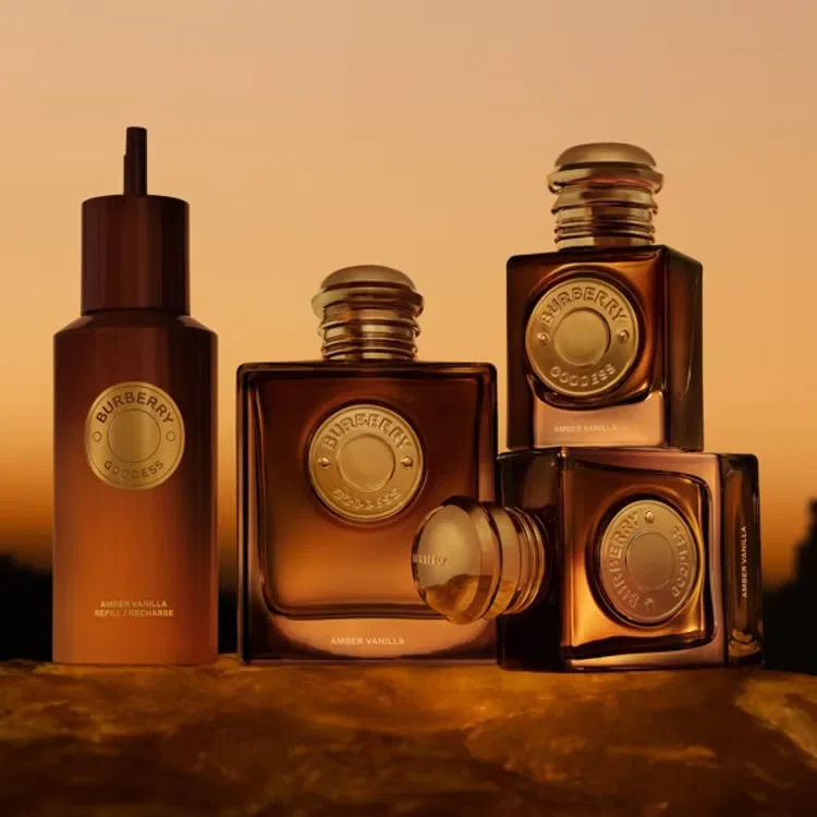 Парфюмерная вода для женщин с ароматом амбры и ванили Burberry Goddess Amber Vanilla, 100 мл — фото 3