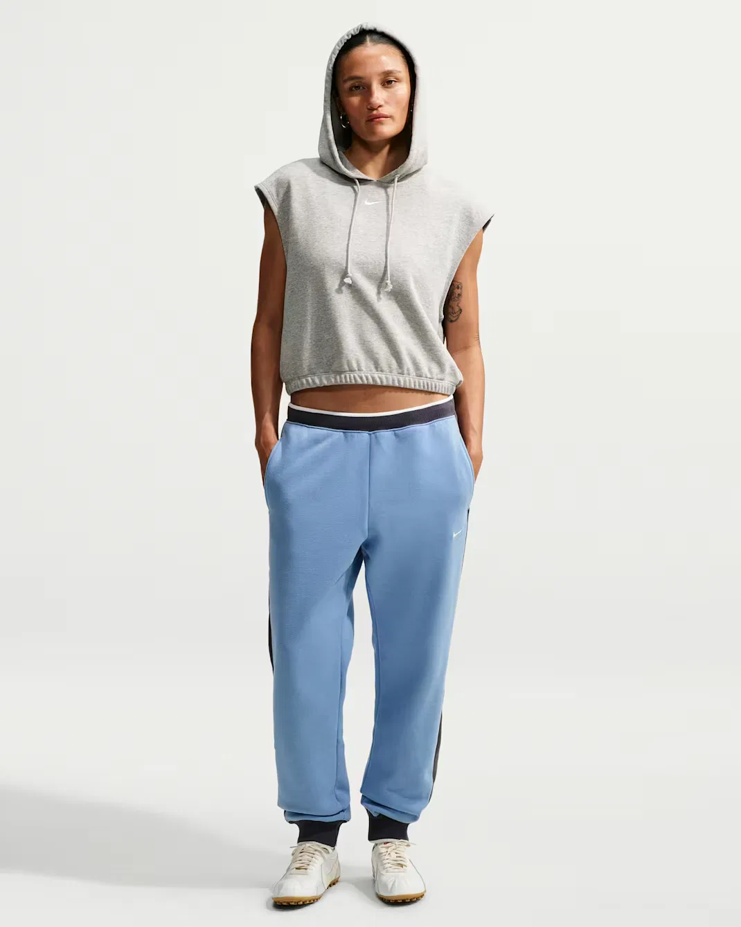 Женские спортивные брюки средней посадки Nike Studio Fleece Medium Weight, Work Blue/Gridiron/Sail