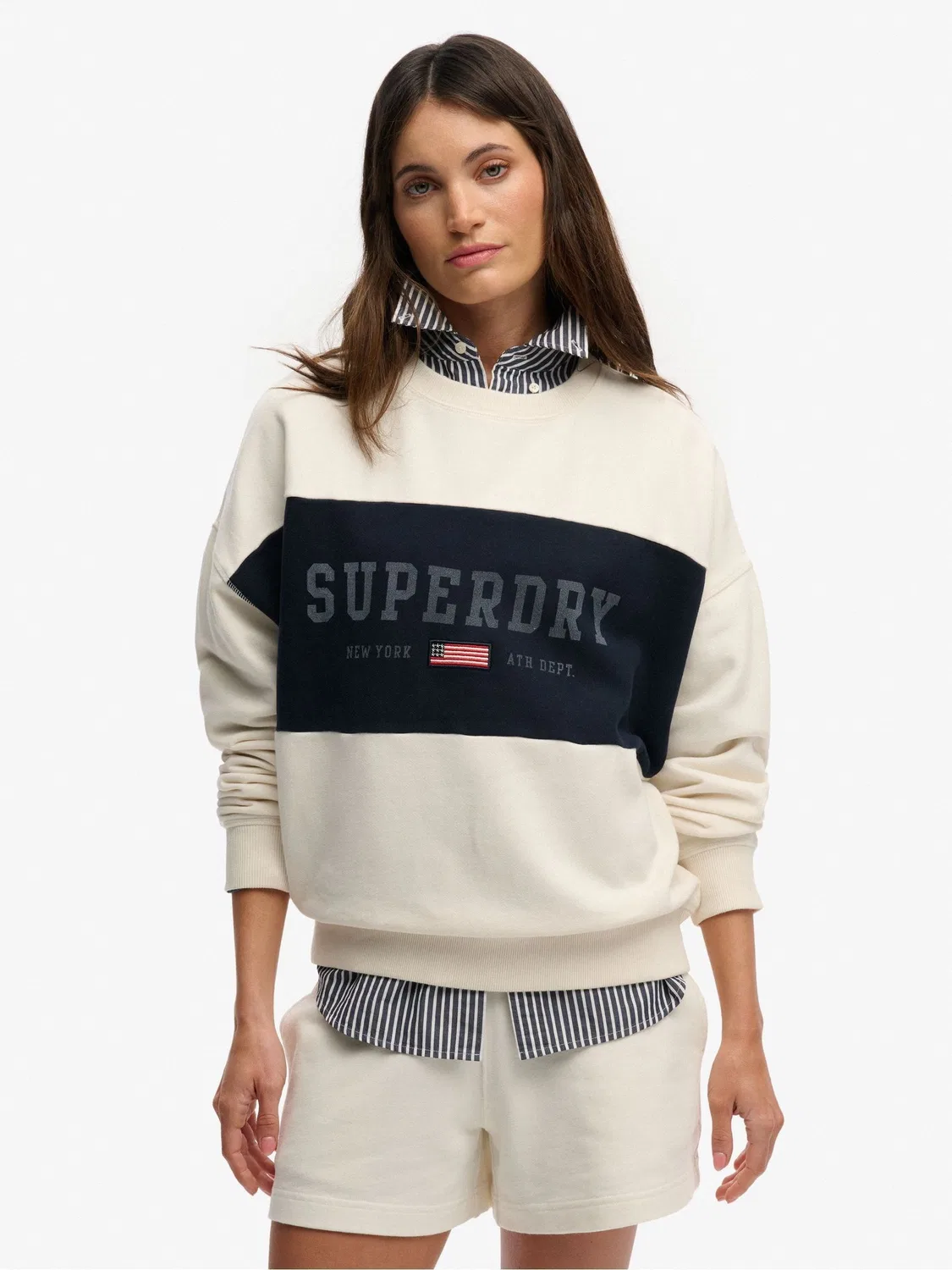 Свитшот оверсайз Athletic Essentials с вышивкой флага Superdry, белый — фото 2