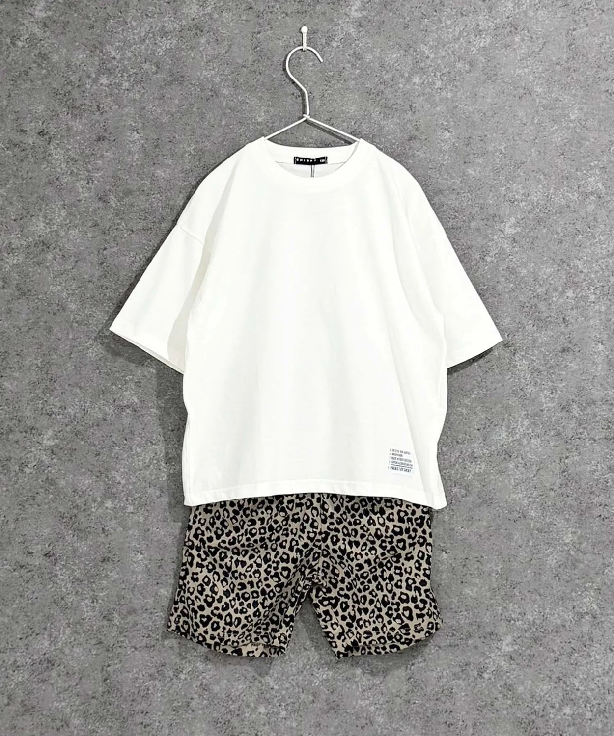 Детский комплект из футболки и шорт с принтом Leopard SHISKY, White — фото 3