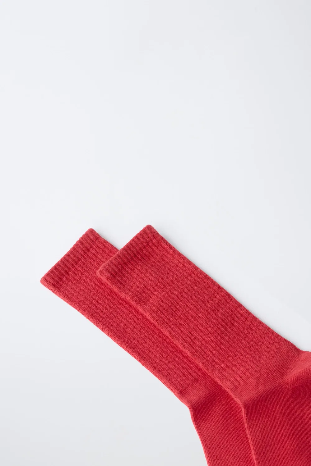 ДЛИННЫЕ ОДНОТОННЫЕ НОСКИ В РЕБРИСТУЮ ТКАНЬ ZARA, Red — фото 3