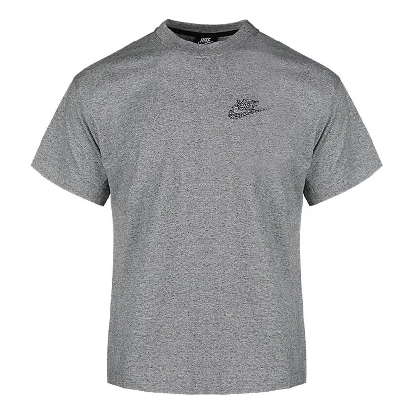 Футболка спортивная с логотипом Nike, серая