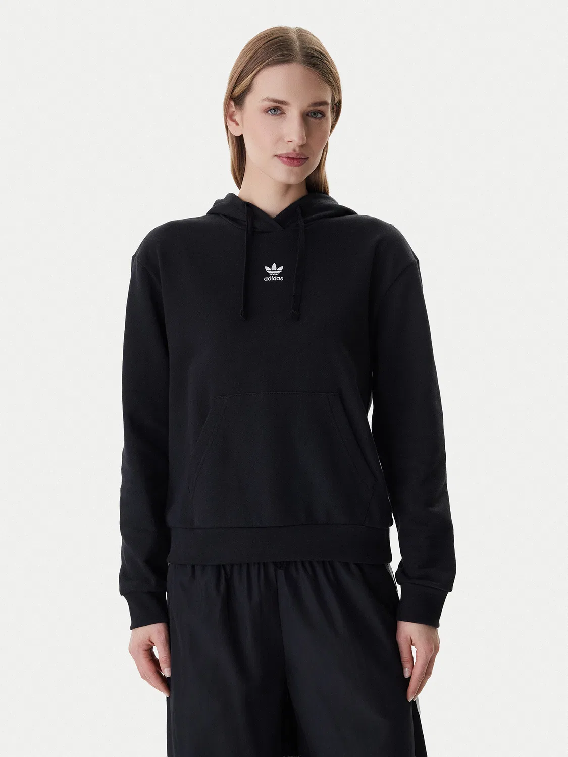 Женская толстовка стандартного кроя Essentials Adidas, черный