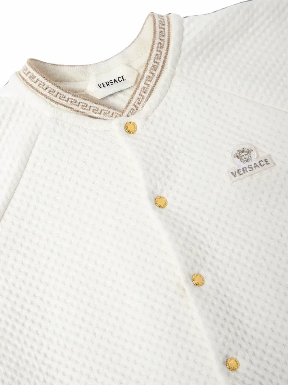 Комбинезон из хлопкового джерси с вышивкой и матрацной стежкой Versace Kids, белый — фото 3