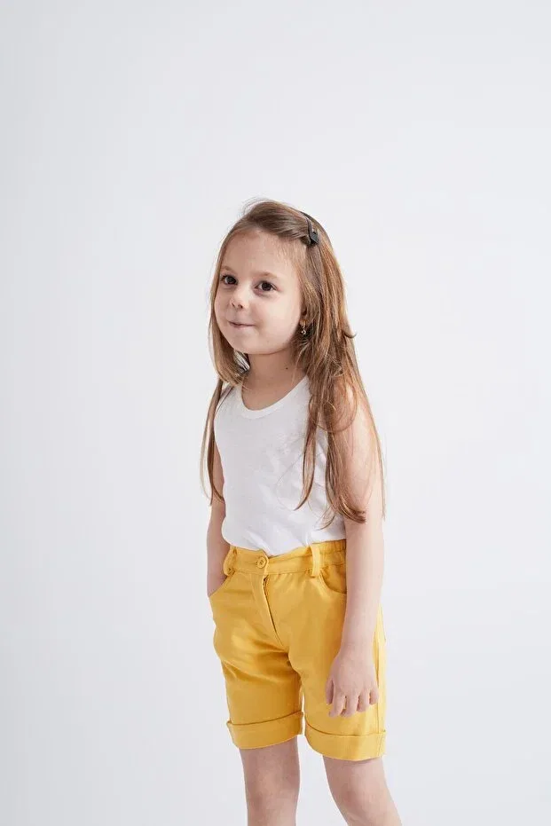 Детские шорты для девочек прямые с застежкой на пуговицы Oliven The Kid, Sarı