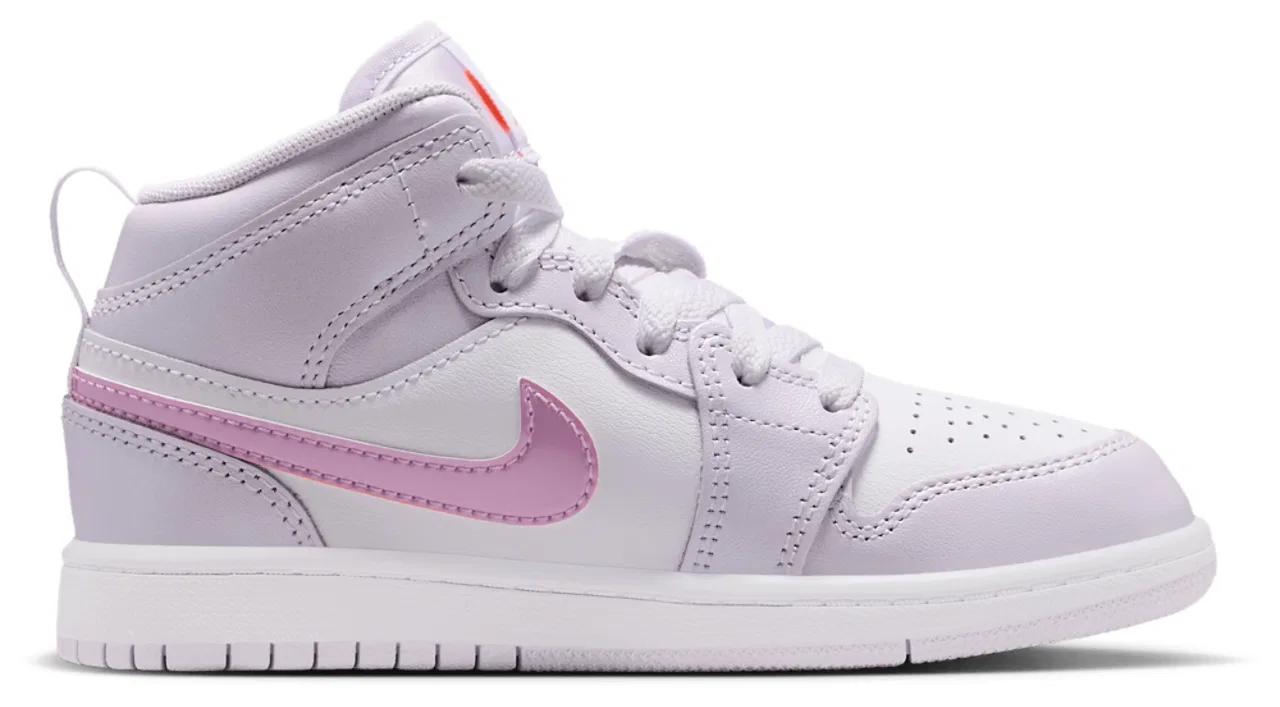 Кроссовки для девочек Jordan 1 Mid SE Fem, цвет Barely Grape/Atomic Pink