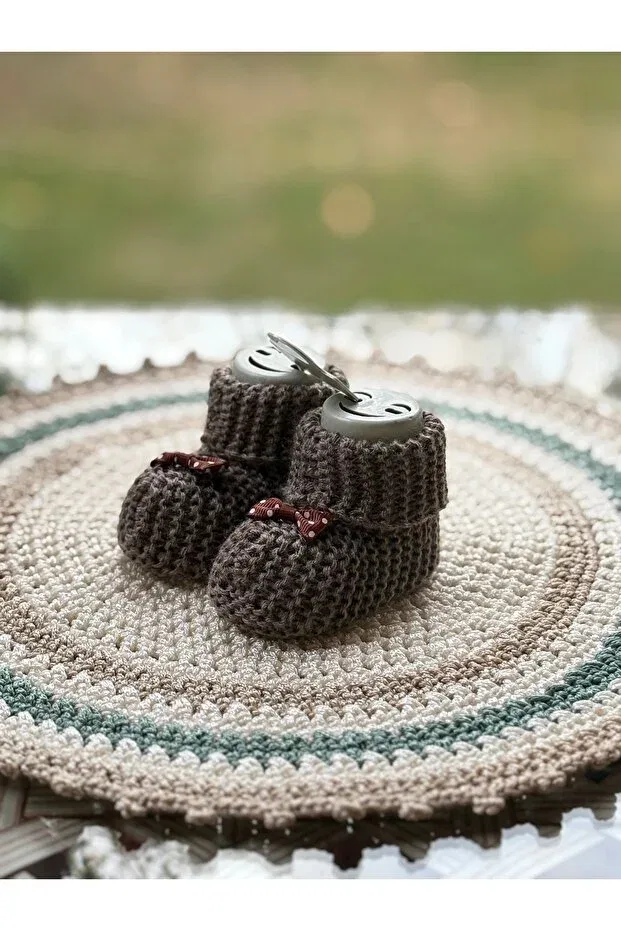 Детские пинетки вязаные с бантиком Betsy Studio, Brown