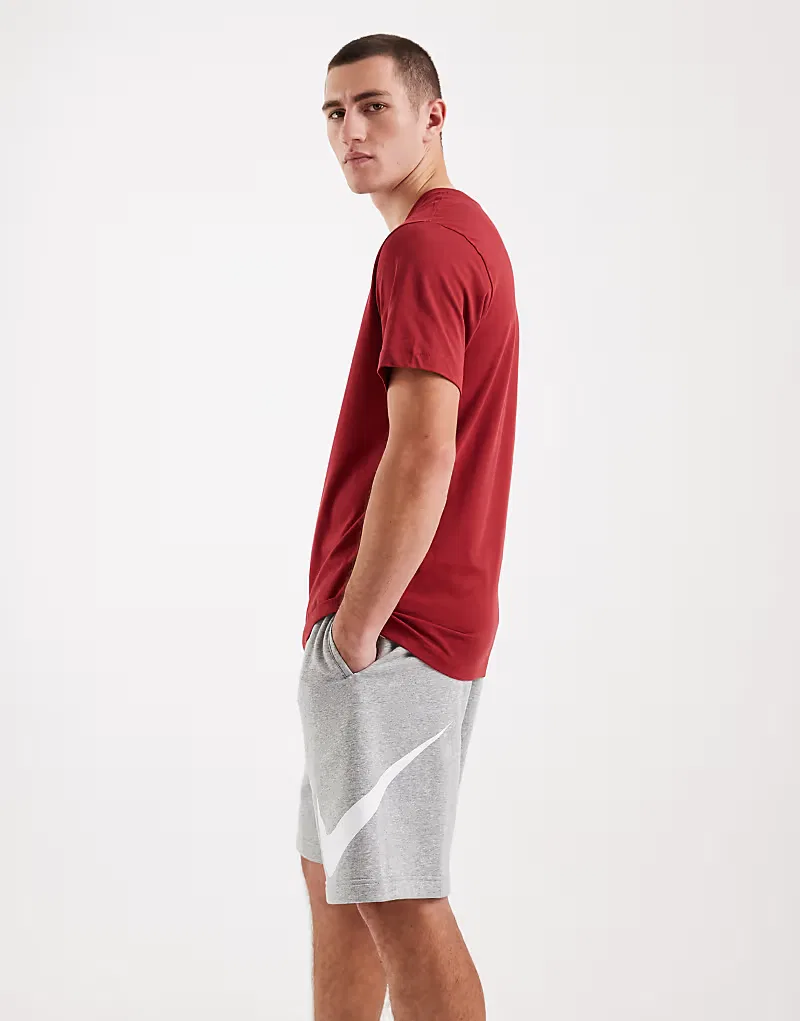 Флисовые шорты Nike Club с большим логотипом, серые — фото 3