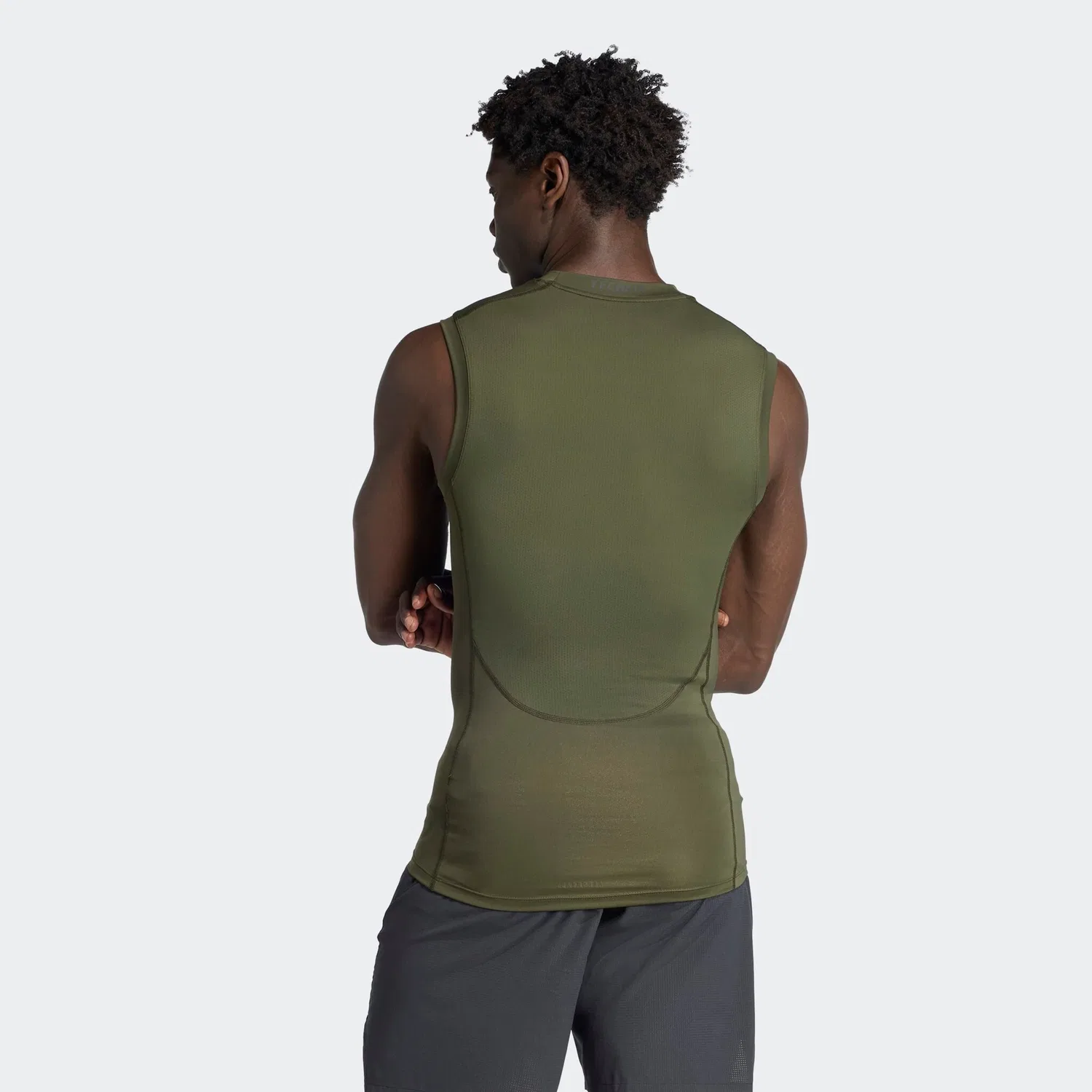 Мужской спортивный танк-топ с круглым вырезом Adidas Performance, Night Cargo — фото 2