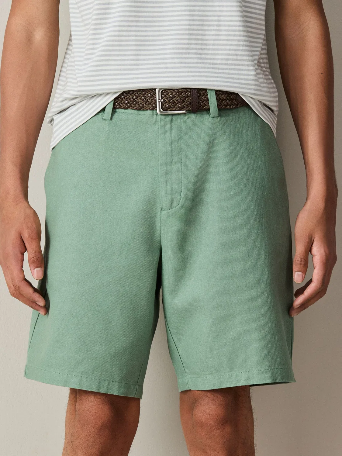 Шорты льняные с ремнем Next, зеленые