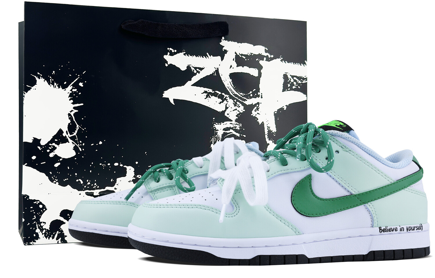 

Кроссовки Nike Dunk Skateboarding Shoes Women's Low-top Mint Green/white, зеленый