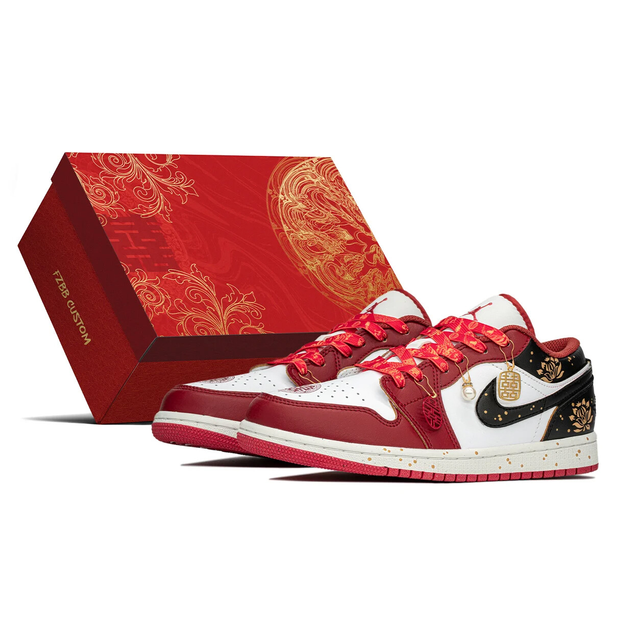 

Детские кроссовки Air Jordan 1 Basketball Grade School, красный/черный/белый