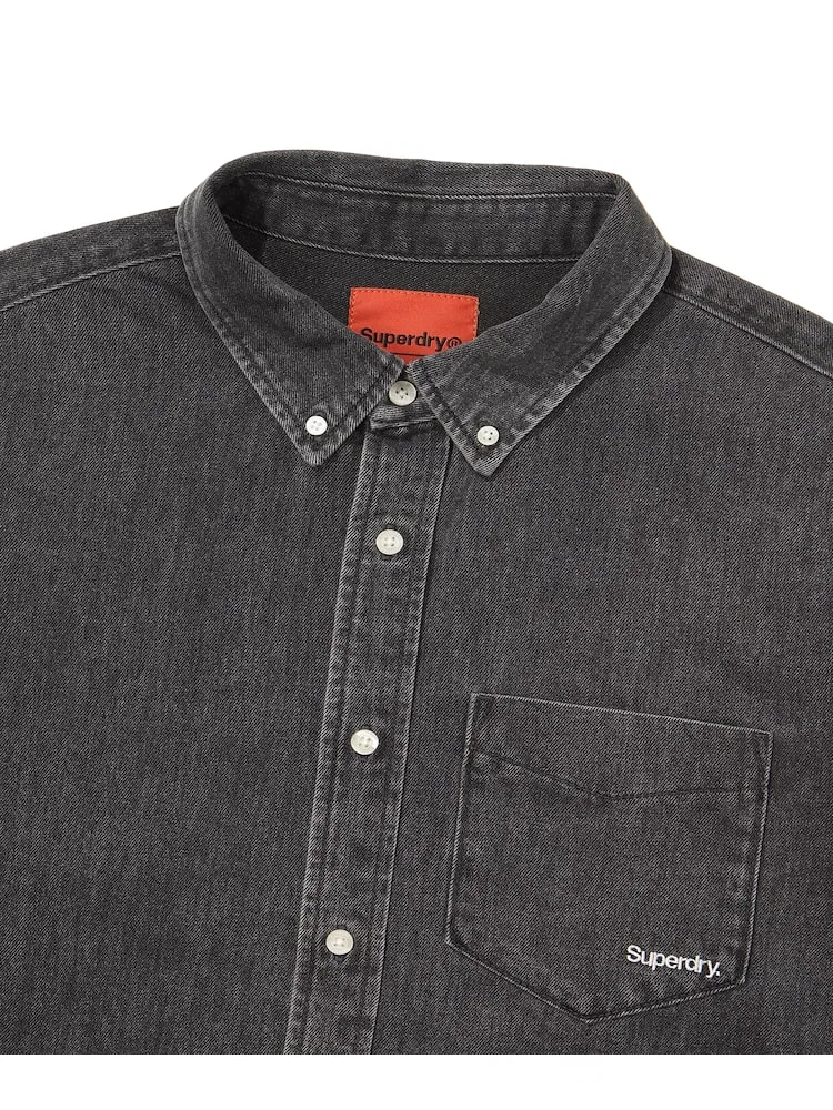 Женская джинсовая рубашка полуприлегающего силуэта Essential Semi Oversized Denim Shirt SUPERDRY, Black — фото 4