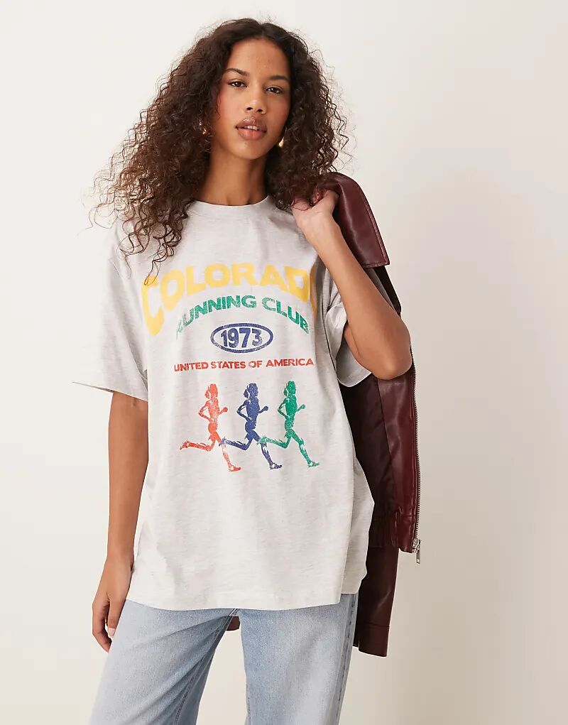 

Футболка ASOS DESIGN свободного кроя с принтом клуба Colorado Running Club цвета ледяного меланжа