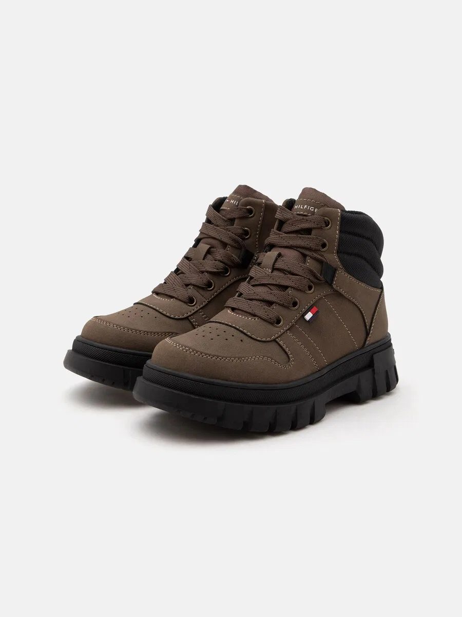Ботинки TOMMY HILFIGER 'MICHIGAN' коричневого цвета — фото 2