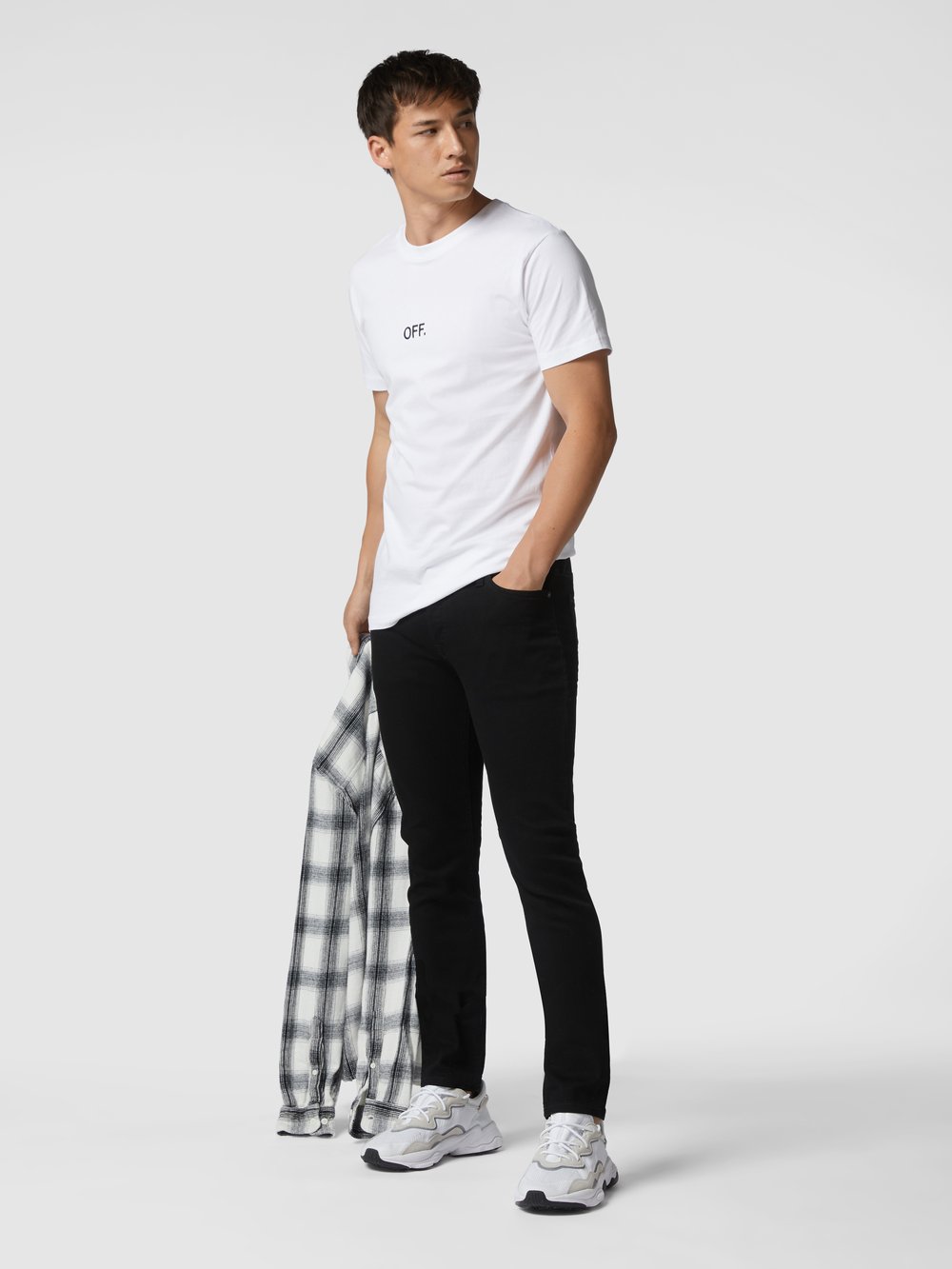 

Джинсы Slim fit с эластичной вставкой Jack & Jones, черный