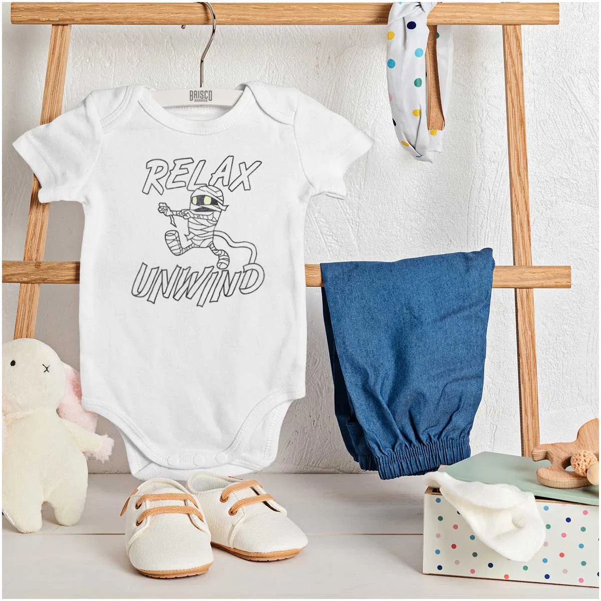 Детское боди с коротким рукавом Funny Halloween Mummy Relax Unwind Baby Romper Brisco Brands, White — фото 3