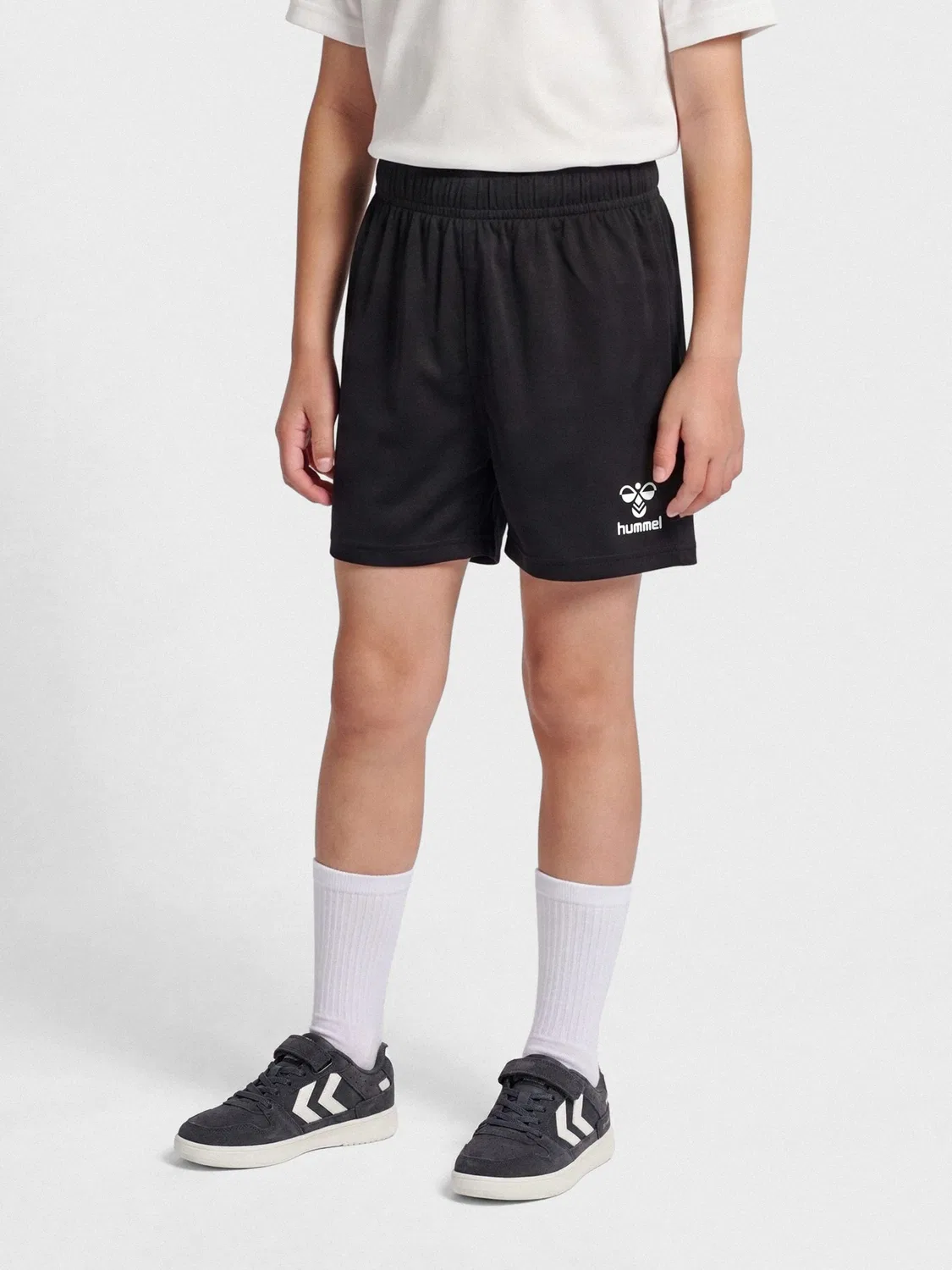 Шорты спортивные детские Hummel, черный
