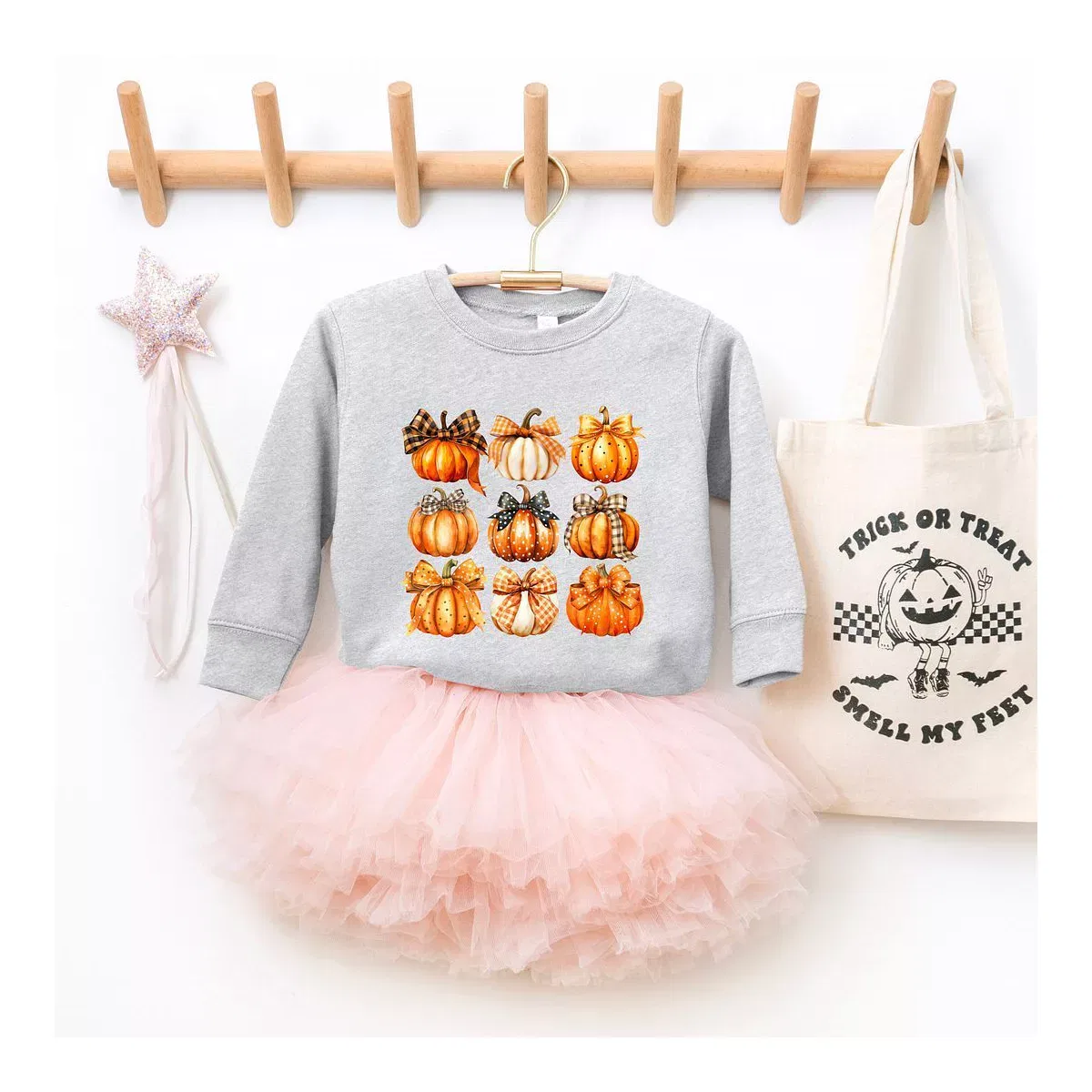 Детский свитшот с принтом The Juniper Shop Coquette Fall Pumpkin Chart, Heather Grey — фото 2