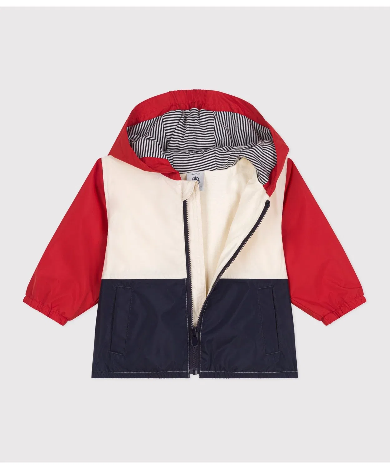 Детская ветровка с капюшоном, без принта, модель Mountain Parka PETIT BATEAU, Red — фото 2
