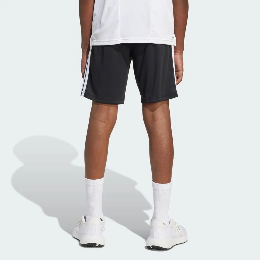 Детские спортивные шорты с длиной до колена, модель Train Essentials 3-Stripes, adidas, Черный — фото 4