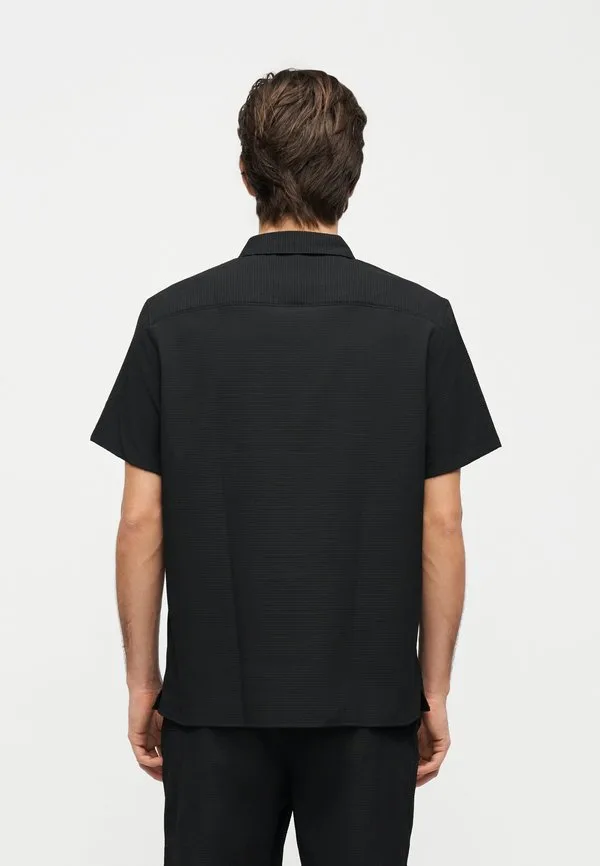 Классическая рубашка из плотной жатой ткани Calvin Klein, Black — фото 4