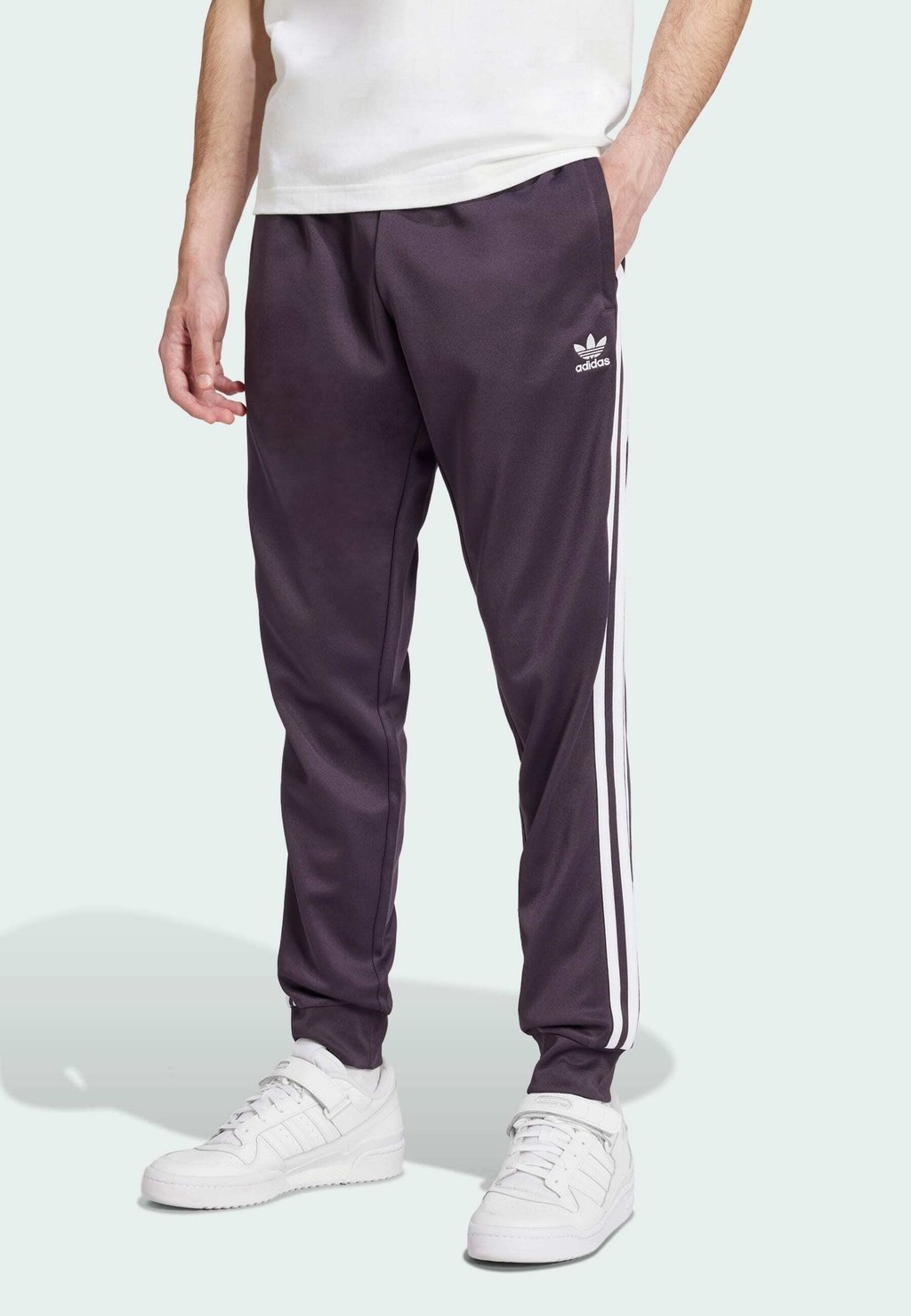 

Спортивные штаны Adidas Originals, цвет Aurora Black