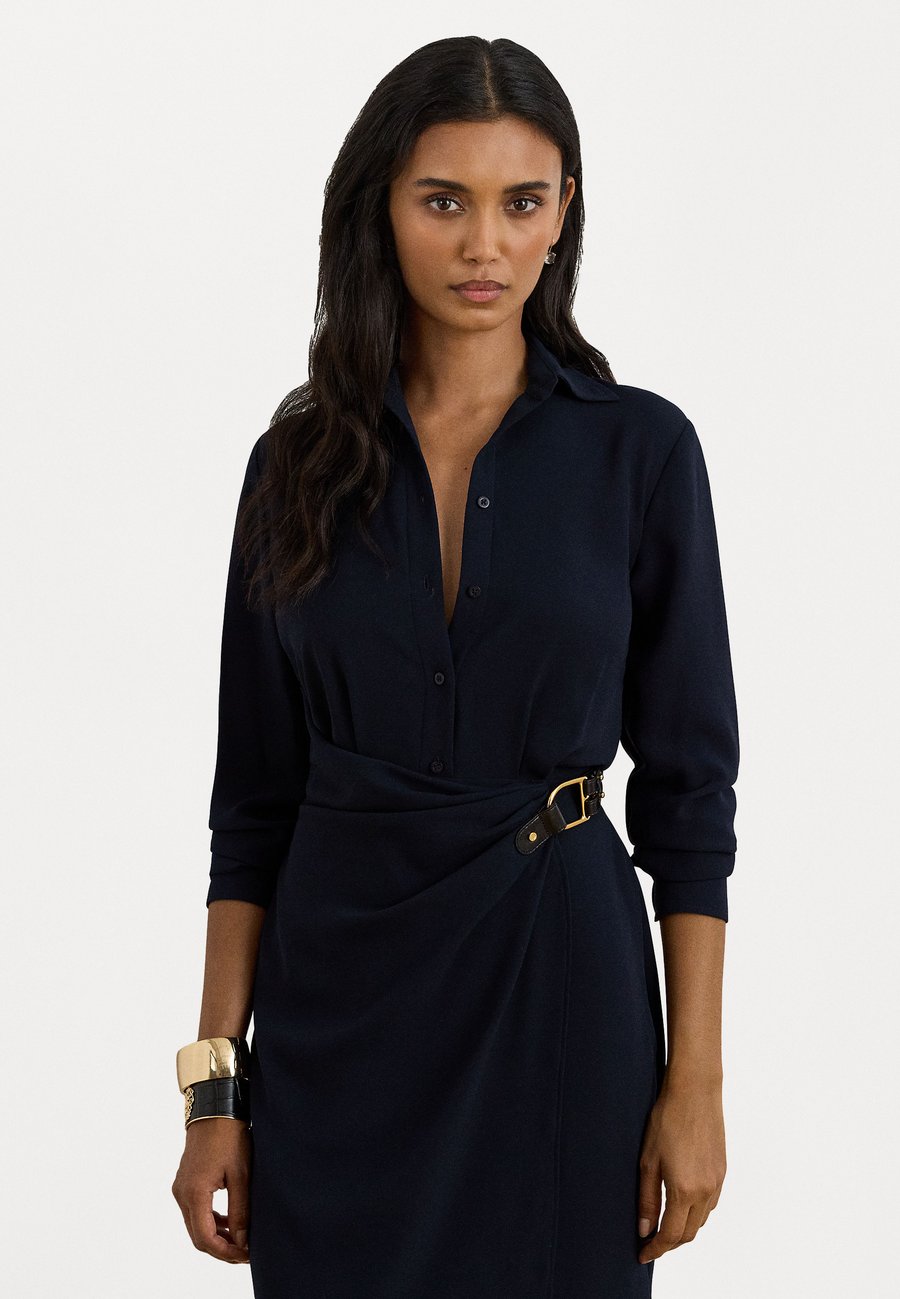 

Платье Lauren Ralph Lauren BUCKLE-TRIM GEORGETTE SHIRTDRESS, Lauren Navy/Dark Blue