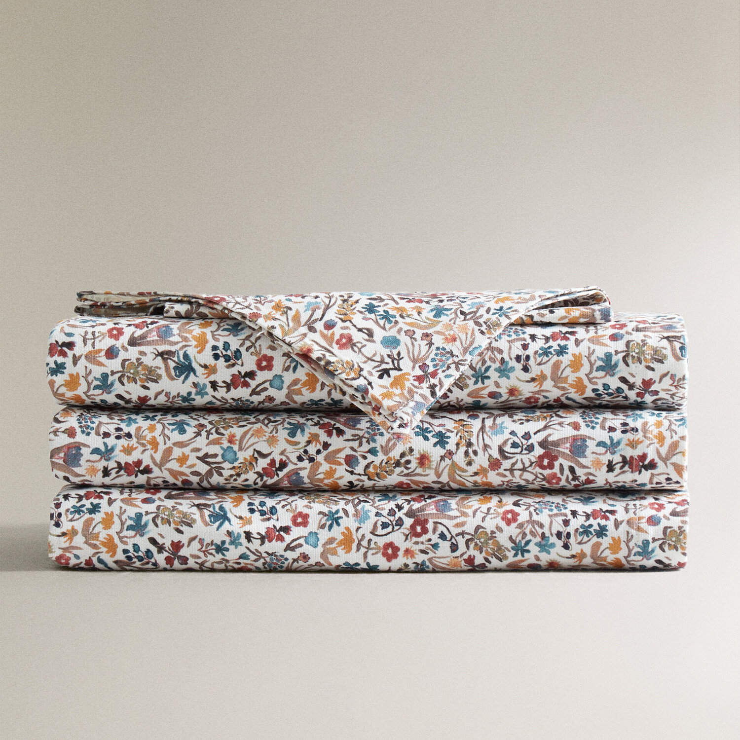 

Скатерть Zara Home Floral Print, мультиколор