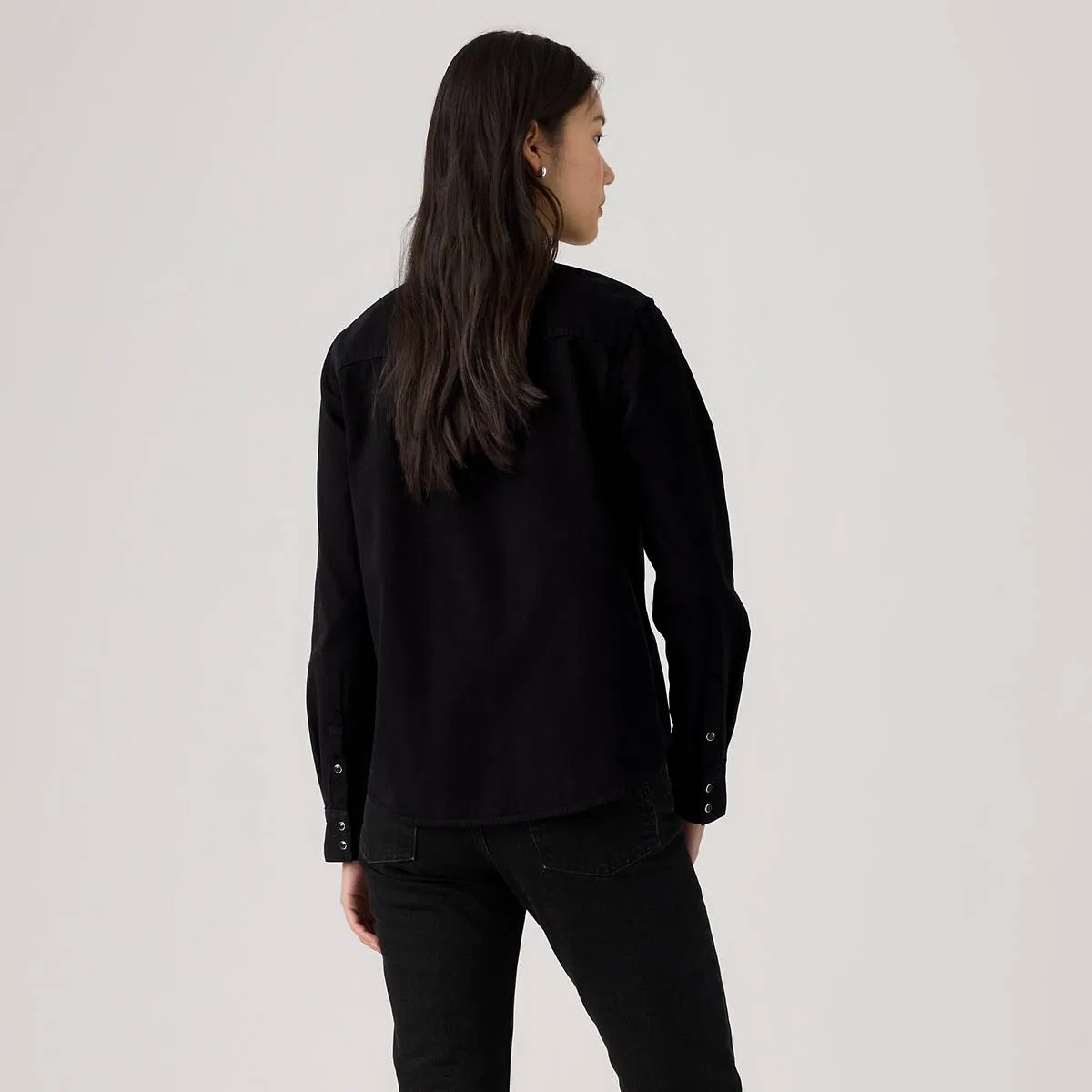 Классическая джинсовая рубашка в западном стиле на пуговицах Levi's, Basic Night Western - Medium Wash — фото 4
