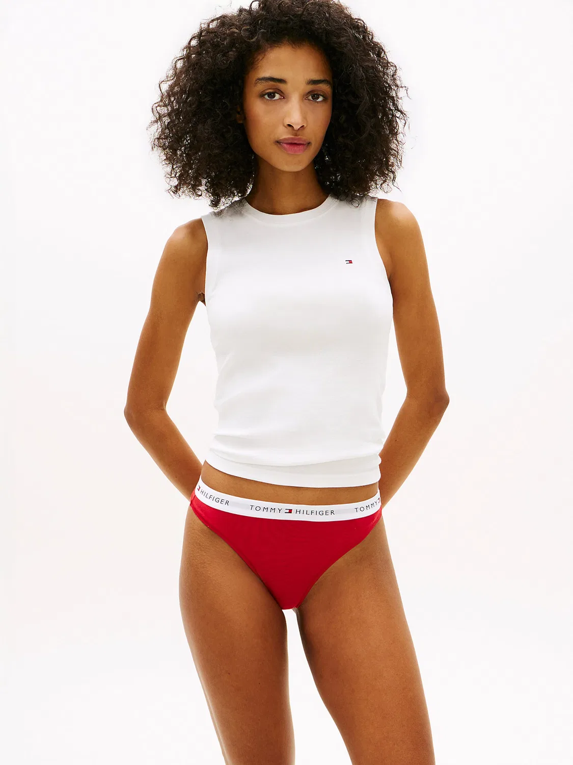 Трусики-стринги Tommy Hilfiger Essential в красном, черном и белом цветах — фото 2
