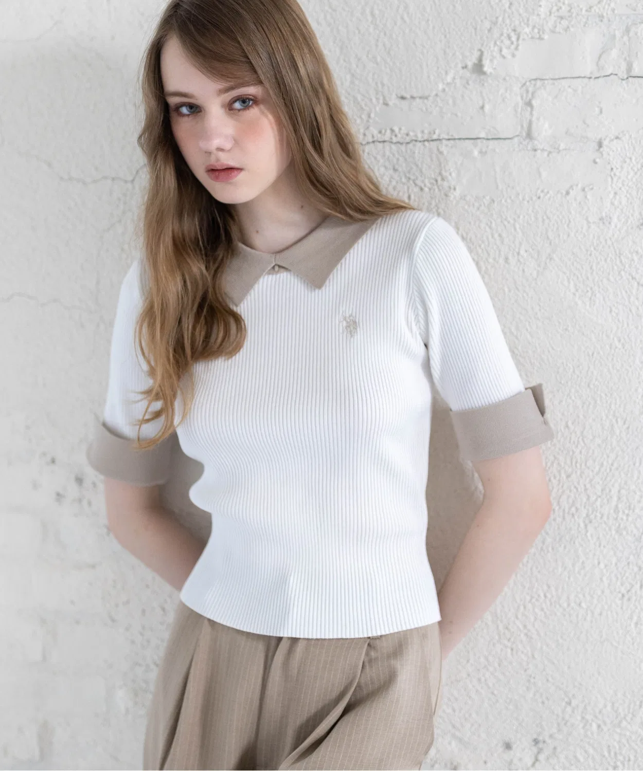 Женский укороченный топ-свитер с контрастным воротником и вышивкой U.S. POLO ASSN., Off White