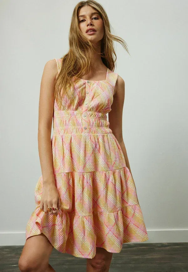 Платье-рубашка принт Regular fit sleeveless textured jersey mini dress Next, pink yellow check, желтый — фото 3