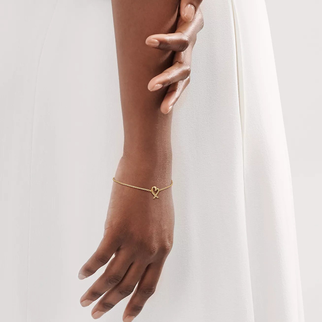 Браслет Tiffany & Co. Paloma Picasso Loving Heart, золото — фото 2