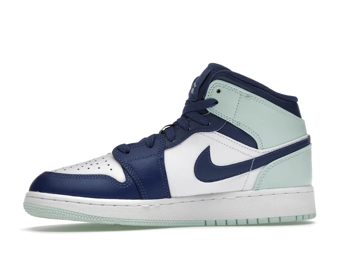 Детские кроссовки с кожаным верхом Jordan 1 Mid Mystic Navy Mint Foam Jordan, Mystic Navy/White/Mint Foam — фото 3