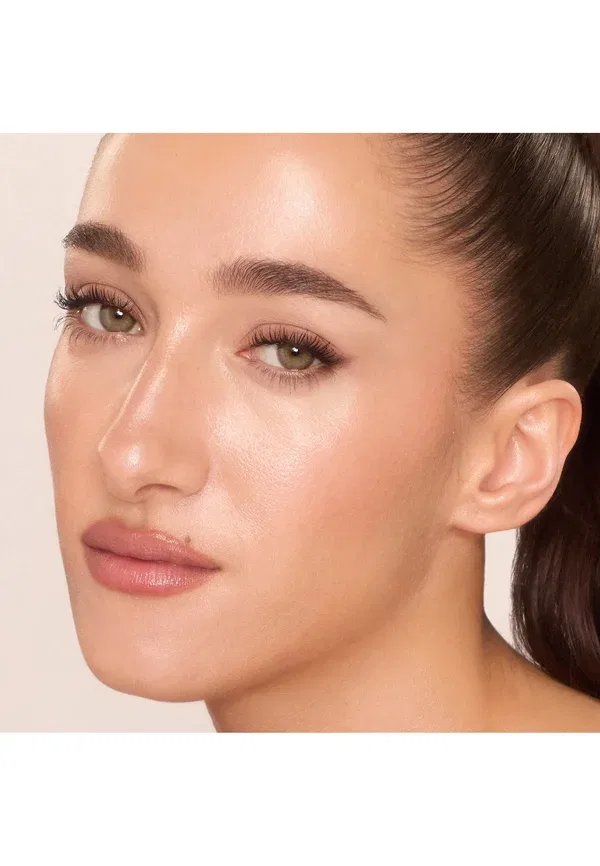 Невероятно сияющая тональная основа для лица Unreal Skin Sheer Glow Tint 9 г Charlotte Tilbury, цвет 4_fair — фото 2